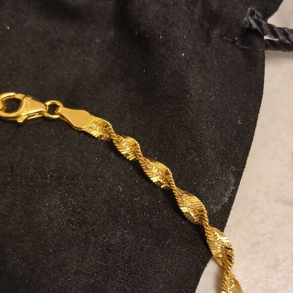 Sterling Silver Debut Twisted Herringbone Bracelet - Picture 2 of 5